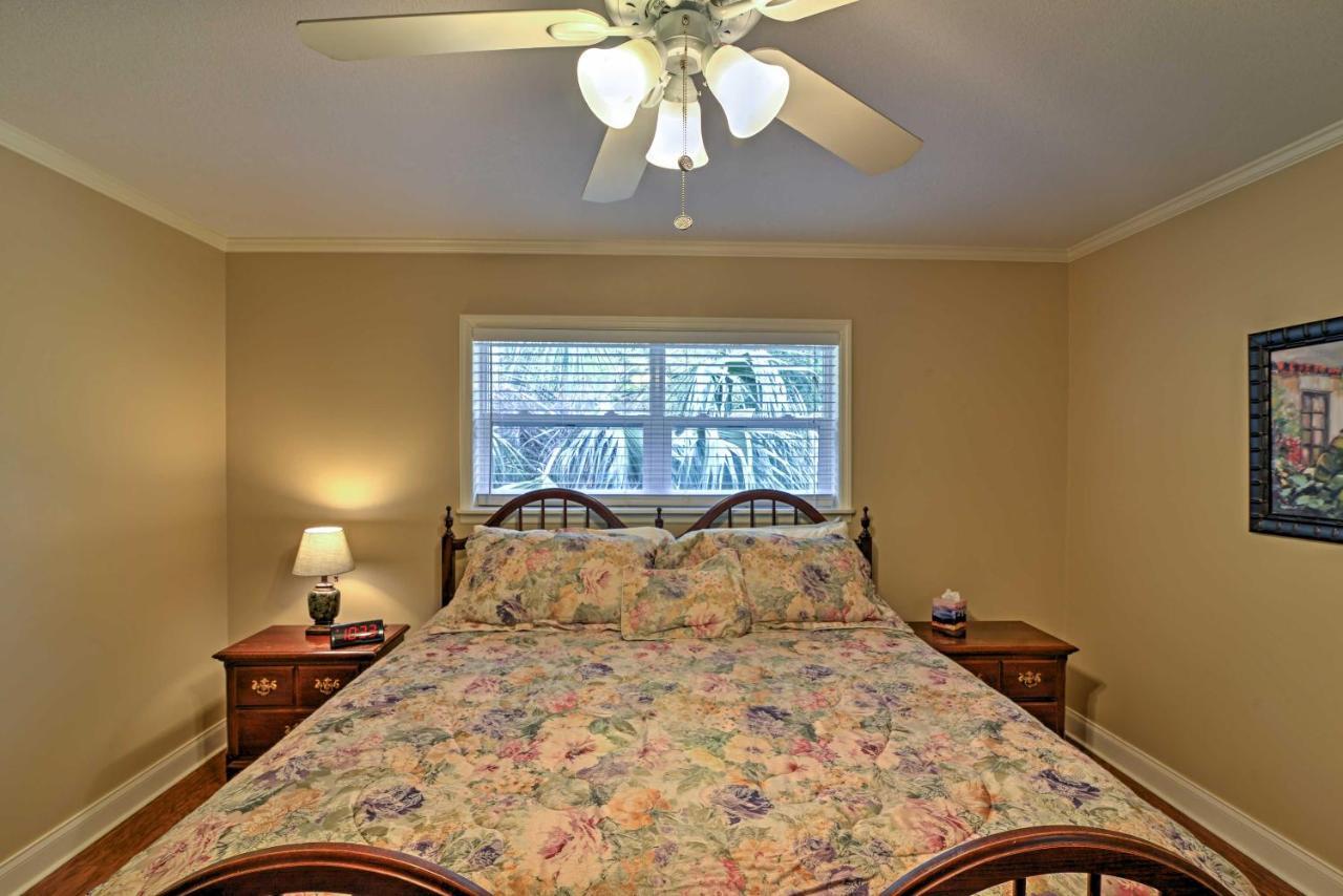 Crystal River Cottage On 1 Acre With Deck And Porch! Yankeetown 外观 照片